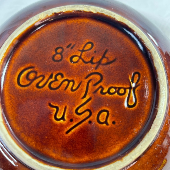 Vintage Hull Pottery Mixing Bowl 8” Lip Batter Bowl - Picture 7 of 7